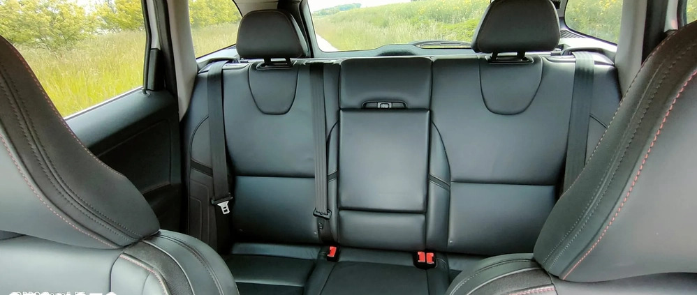 Volvo XC 60 cena 77400 przebieg: 150000, rok produkcji 2015 z Słupsk małe 154